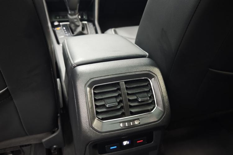 Used Volkswagen Tiguan L 2018 330TSI Automatic Two-Wheel Drive Flagship Edition Interior 6