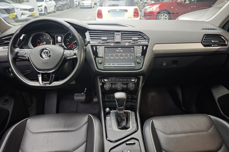 Used Volkswagen Tiguan L 2018 330TSI Automatic Two-Wheel Drive Flagship Edition Interior 7