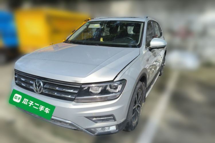 Used Volkswagen Tiguan L 2018 330TSI Automatic Two-Wheel Drive Luxury Edition Guazi used car, China used car export, Used car for sale, Used cars, Cheapest cars for sale