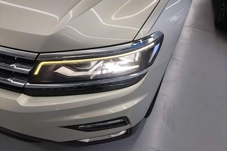 Used Volkswagen Tiguan L 2018 380TSI Automatic All-Wheel Drive Flagship Edition Left Front Headlight
