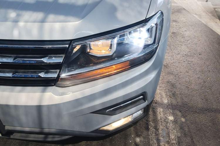 Used Volkswagen Tiguan L 2018 330TSI Automatic Two-Wheel Drive Luxury Edition Left Front Headlight