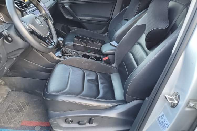 Used Volkswagen Tiguan L 2018 330TSI Automatic Two-Wheel Drive Luxury Edition Left Front Seat