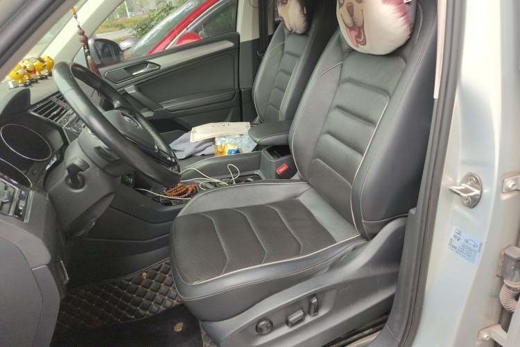 Used Volkswagen Tiguan L 2018 Revised 330TSI Automatic Two-Wheel Drive Flagship Edition Left Front Seat