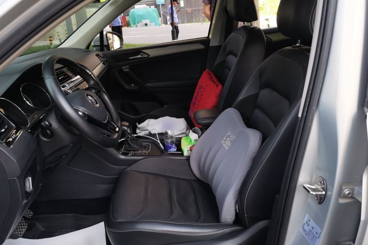 Used Volkswagen Tiguan L 2018 380TSI Automatic All-Wheel Drive Luxury Edition Left Front Seat