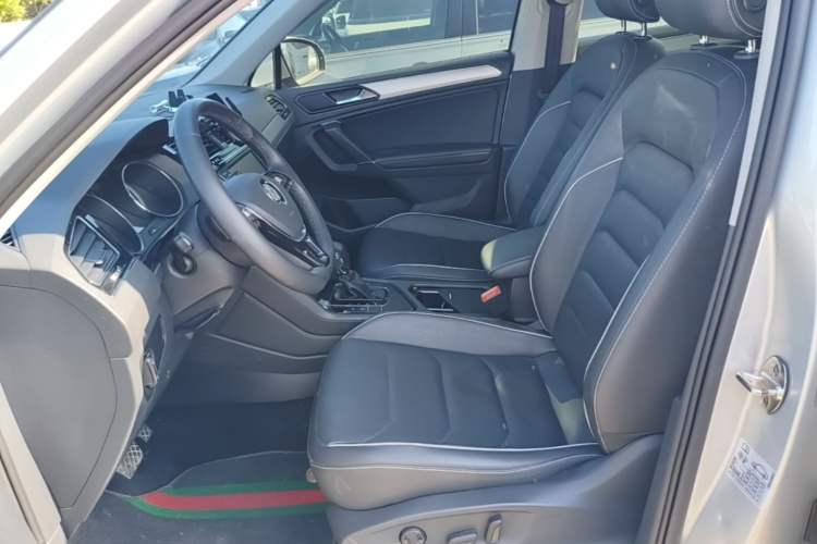 Used Volkswagen Tiguan L 2018 330TSI Automatic Two-Wheel Drive Flagship Edition Left Front Seat