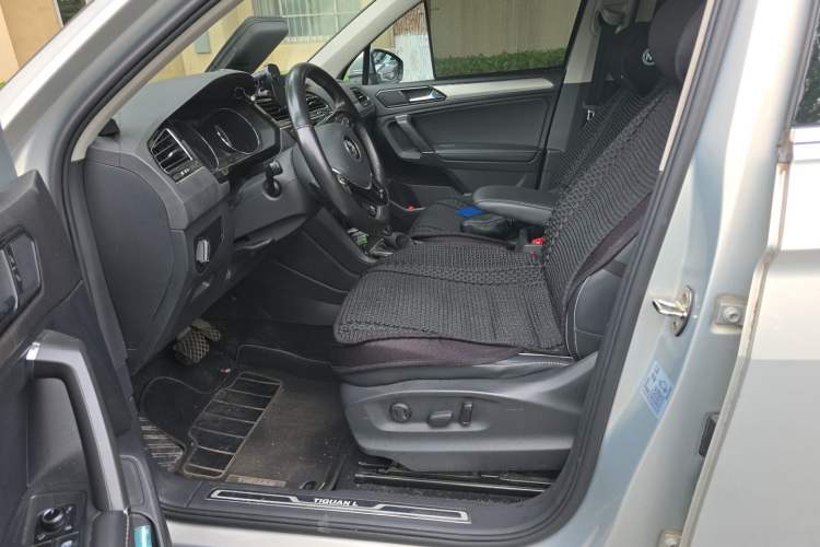 Used Volkswagen Tiguan L 2018 330TSI Automatic Two-Wheel Drive Flagship Edition Left Front Seat