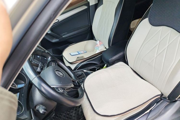 Used Volkswagen Tiguan L 2018 330TSI Automatic Two-Wheel Drive Comfort Edition Left Front Seat