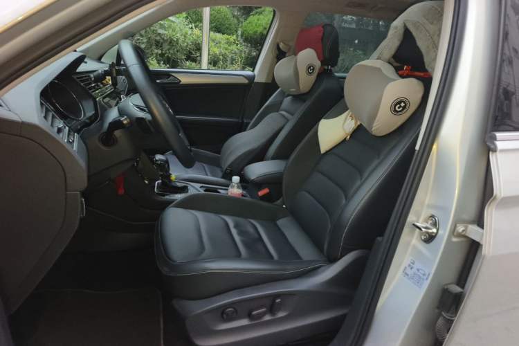 Used Volkswagen Tiguan L 2018 Facelift 330TSI Automatic Two-Wheel Drive Luxury Edition Left Front Seat