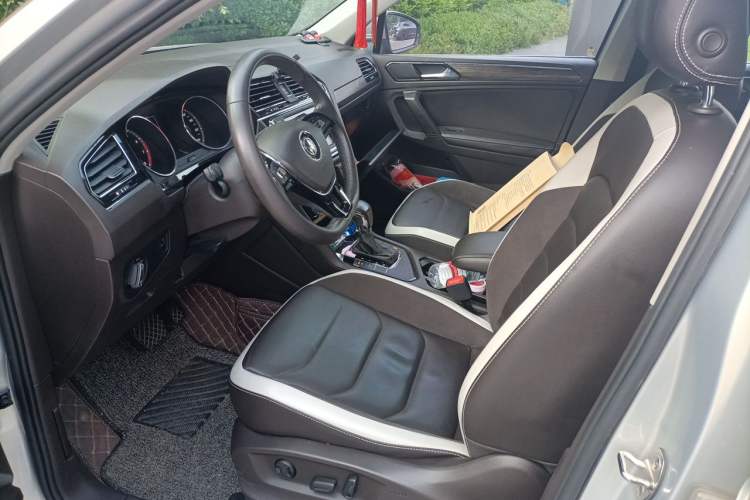 Used Volkswagen Tiguan L 2018 330TSI Automatic Two-Wheel Drive Luxury Edition Left Front Seat