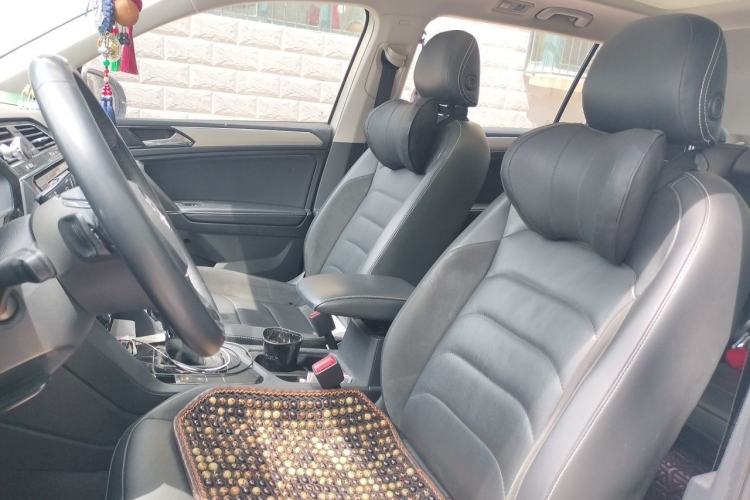 Used Volkswagen Tiguan L 2018 Facelift 330TSI Automatic Two-Wheel Drive Luxury Edition Left Front Seat
