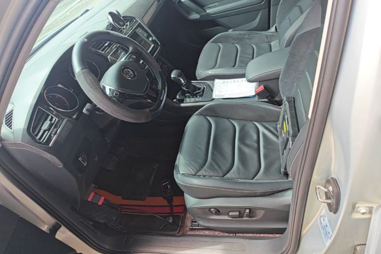 Used Volkswagen Tiguan L 2018 380TSI Automatic All-Wheel Drive Luxury Edition Left Front Seat