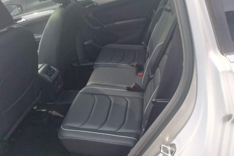 Used Volkswagen Tiguan L 2018 380TSI Automatic All-Wheel Drive Flagship Edition Left Rear Seat