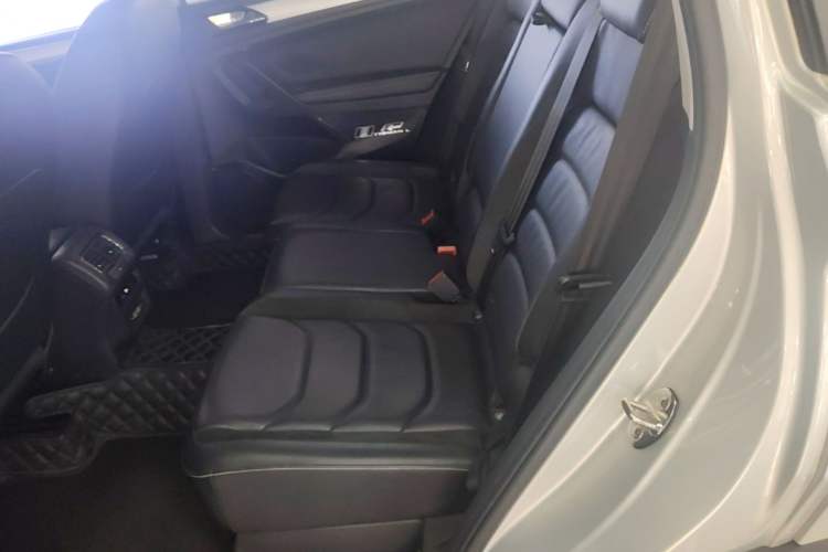 Used Volkswagen Tiguan L 2018 Facelift 330TSI Automatic Two-Wheel Drive Luxury Edition Left Rear Seat