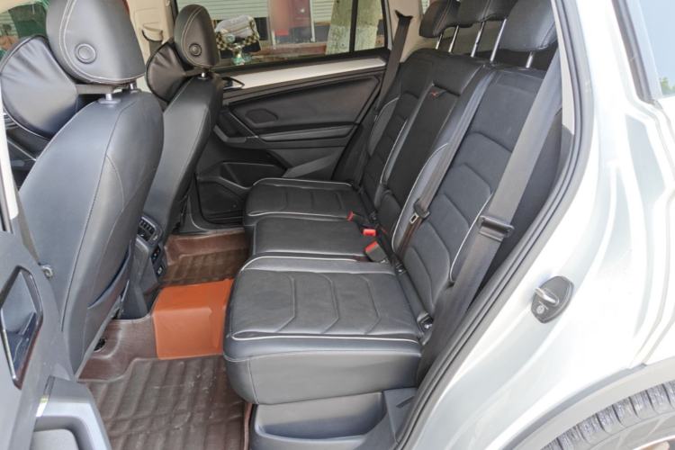 Used Volkswagen Tiguan L 2018 330TSI Automatic Two-Wheel Drive Flagship Edition Left Rear Seat