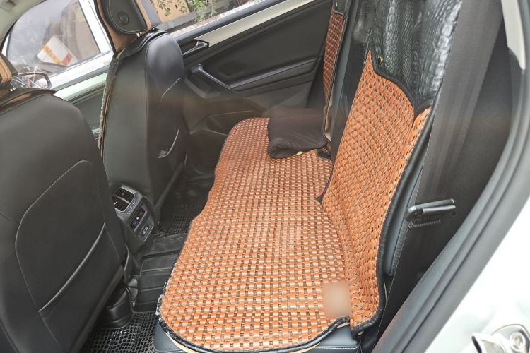 Used Volkswagen Tiguan L 2018 380TSI Automatic All-Wheel Drive Luxury Edition Left Rear Seat