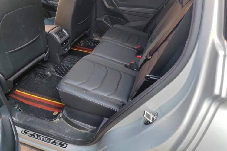 Used Volkswagen Tiguan L 2018 Revised Version 380TSI Automatic All-Wheel Drive Luxury Edition Left Rear Seat