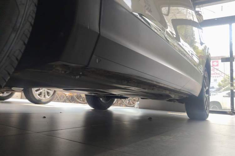Used Volkswagen Tiguan L 2018 330TSI Automatic Two-Wheel Drive Luxury Edition Left Side Sill
