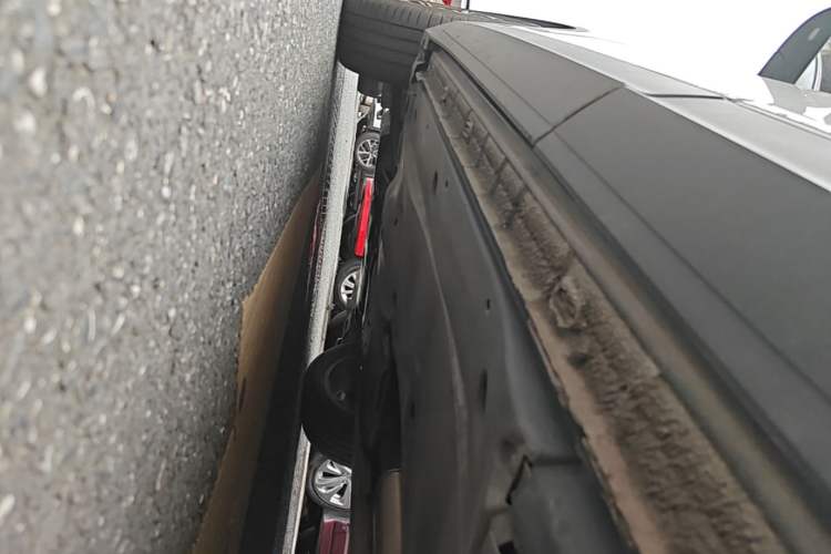 Used Volkswagen Tiguan L 2018 330TSI Automatic Two-Wheel Drive Flagship Edition Left Side Sill