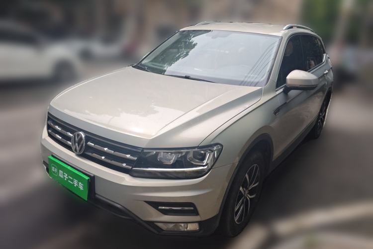 Used Volkswagen Tiguan L 2018 Revised Version 330TSI Automatic Two-Wheel Drive Comfort Edition Guazi used car, China used car export, Used car for sale, Used  cars, Cheapest cars for sale