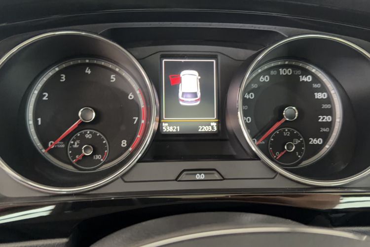 Used Volkswagen Tiguan L 2018 330TSI Automatic Two-Wheel Drive Luxury Edition Odometer Close Up