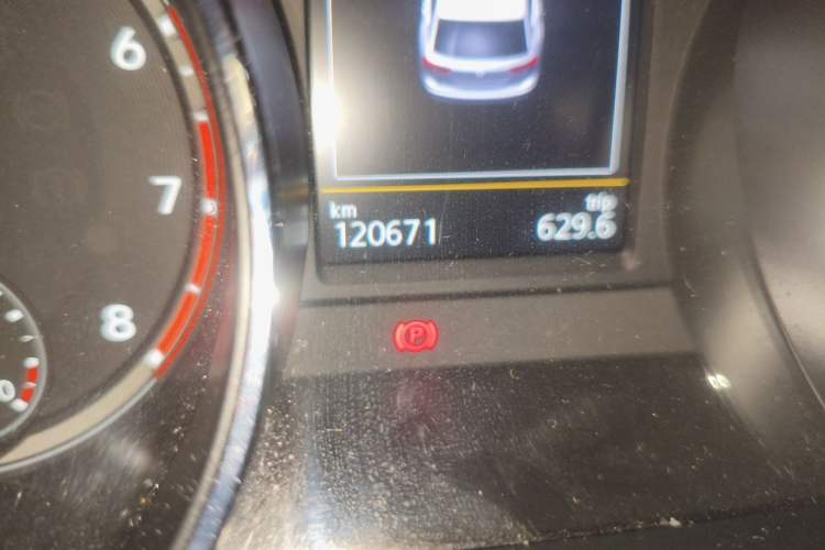 Used Volkswagen Tiguan L 2018 330TSI Automatic Two-Wheel Drive Luxury Edition Odometer Close Up