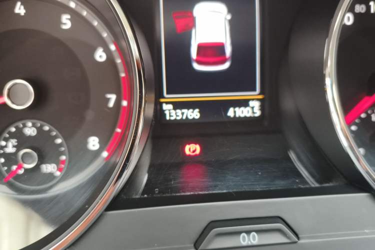 Used Volkswagen Tiguan L 2018 330TSI Automatic Two-Wheel Drive Flagship Edition Odometer Close Up