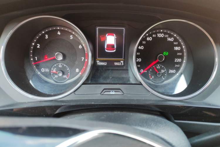 Used Volkswagen Tiguan L 2018 Revised Version 380TSI Automatic All-Wheel Drive Luxury Edition Odometer Close Up