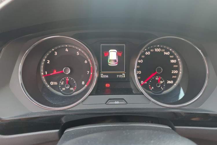 Used Volkswagen Tiguan L 2018 330TSI Automatic Two-Wheel Drive Comfort Edition Odometer Close Up