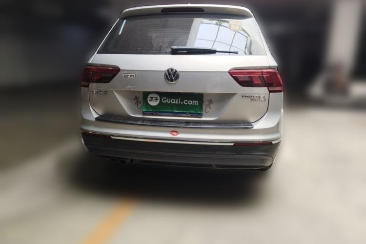 Used Volkswagen Tiguan L 2018 330TSI Automatic Two-Wheel Drive Luxury Edition Rear
