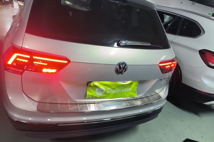 Used Volkswagen Tiguan L 2018 380TSI Automatic All-Wheel Drive Luxury Edition Rear