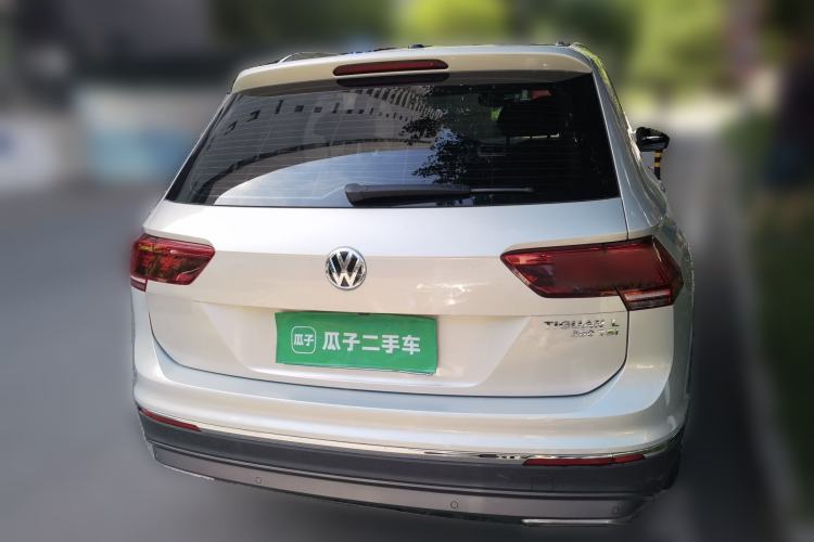Used Volkswagen Tiguan L 2018 380TSI Automatic All-Wheel Drive Luxury Edition Rear