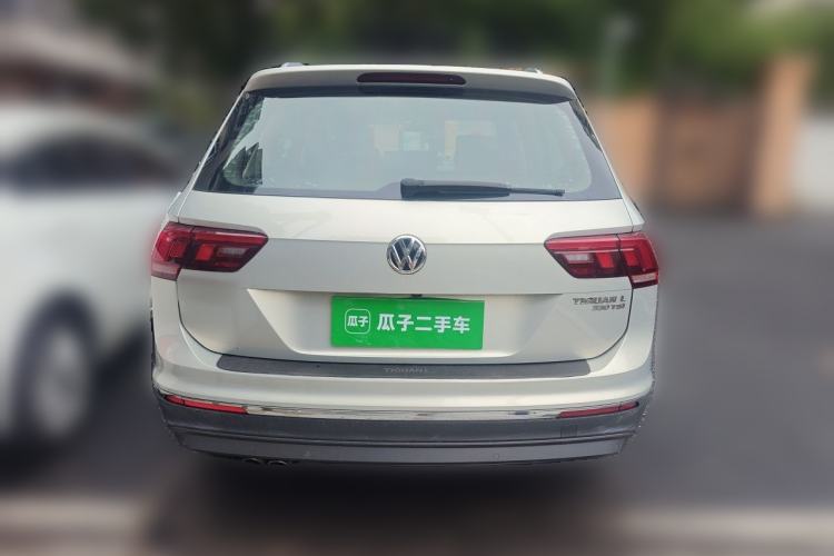 Used Volkswagen Tiguan L 2018 330TSI Automatic Two-Wheel Drive Luxury Edition Rear