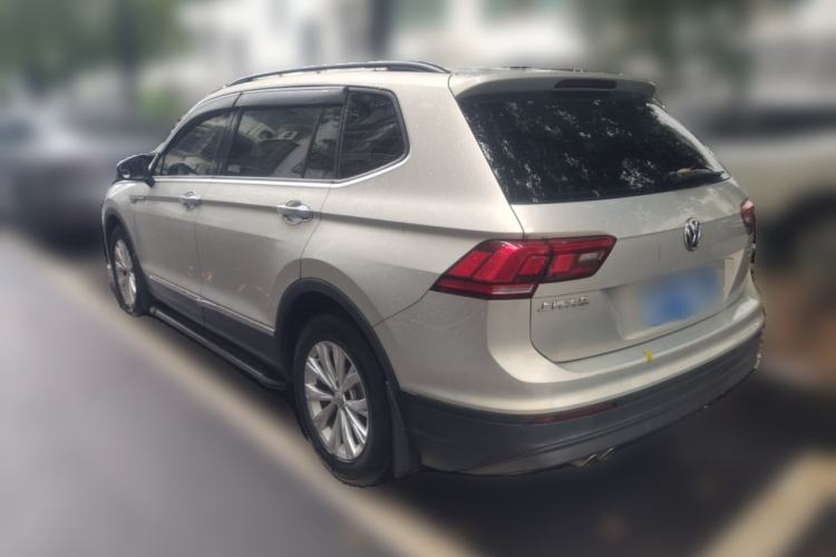 Used Volkswagen Tiguan L 2018 330TSI Automatic Two-Wheel Drive Luxury Edition Rear Left 45 Deg
