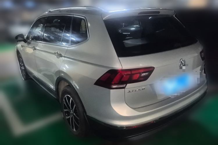 Used Volkswagen Tiguan L 2018 330TSI Automatic Two-Wheel Drive Luxury Edition Rear Left 45 Deg