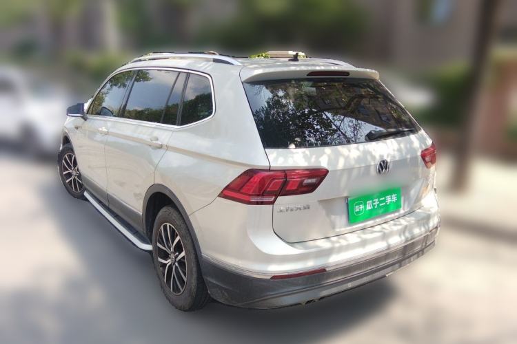 Used Volkswagen Tiguan L 2018 330TSI Automatic Two-Wheel Drive Luxury Edition Rear Left 45 Deg