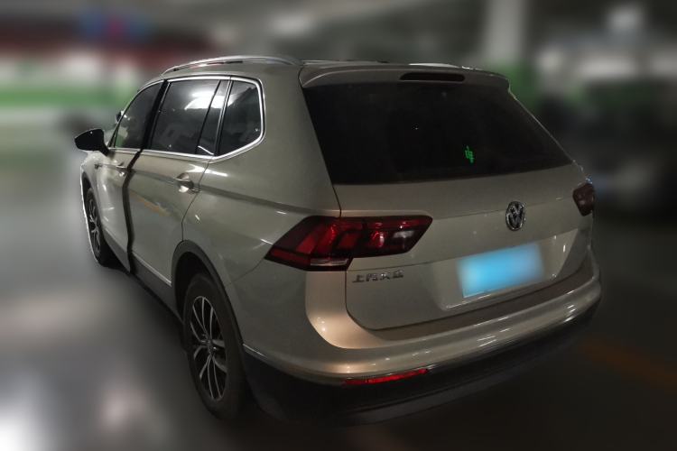 Used Volkswagen Tiguan L 2018 330TSI Automatic Two-Wheel Drive Luxury Edition Rear Left 45 Deg