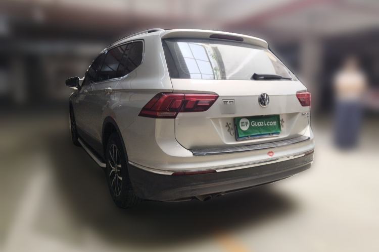 Used Volkswagen Tiguan L 2018 330TSI Automatic Two-Wheel Drive Luxury Edition Rear Left 45 Deg