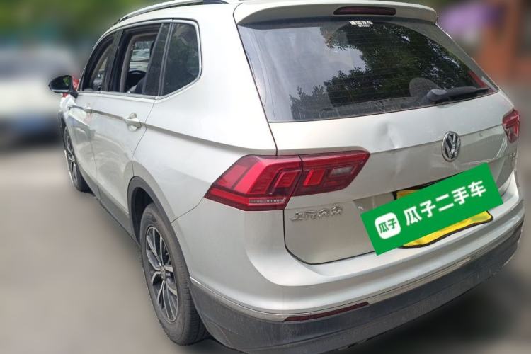 Used Volkswagen Tiguan L 2018 330TSI Automatic Two-Wheel Drive Luxury Edition Rear Left 45 Deg