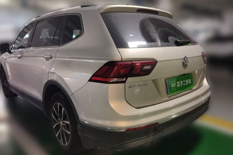 Used Volkswagen Tiguan L 2018 Facelift 330TSI Automatic Two-Wheel Drive Luxury Edition Rear Left 45 Deg