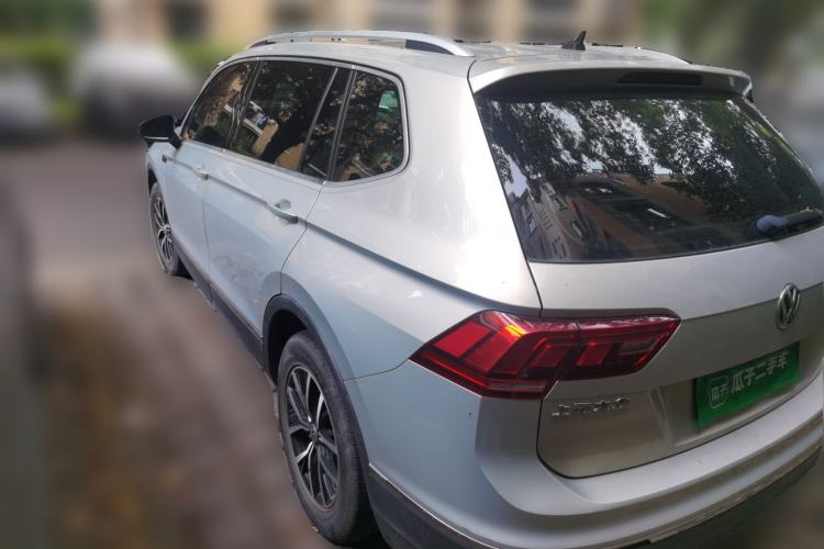 Used Volkswagen Tiguan L 2018 Facelift 330TSI Automatic Two-Wheel Drive Luxury Edition Rear Left 45 Deg