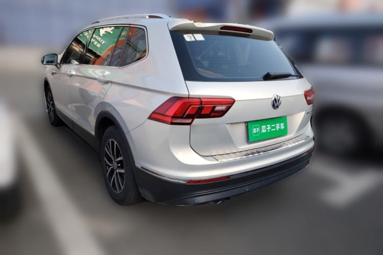 Used Volkswagen Tiguan L 2018 Facelift 330TSI Automatic Two-Wheel Drive Luxury Edition Rear Left 45 Deg