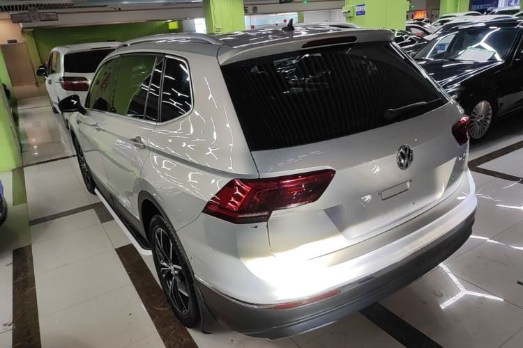 Used Volkswagen Tiguan L 2018 380TSI Automatic All-Wheel Drive Flagship Edition Rear Left 45 Deg