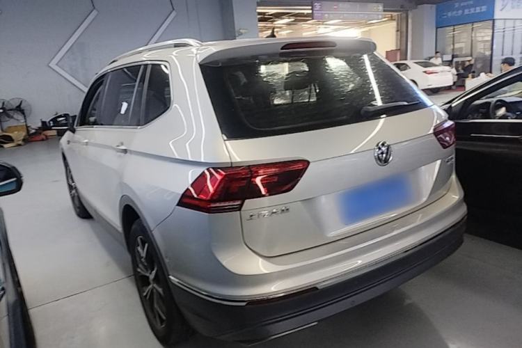 Used Volkswagen Tiguan L 2018 380TSI Automatic All-Wheel Drive Flagship Edition Rear Left 45 Deg