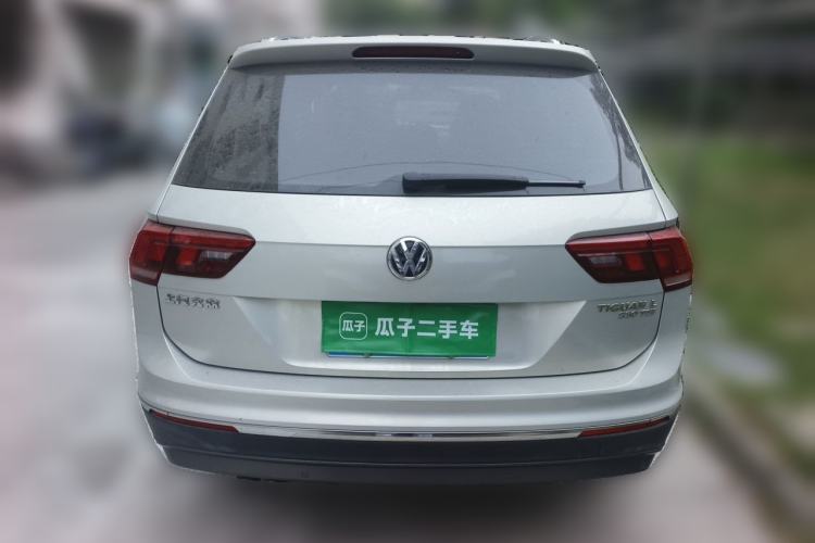 Used Volkswagen Tiguan L 2018 Facelift 330TSI Automatic Two-Wheel Drive Luxury Edition Rear