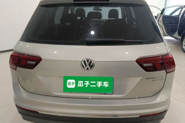 Used Volkswagen Tiguan L 2018 330TSI Automatic Two-Wheel Drive Luxury Edition Rear