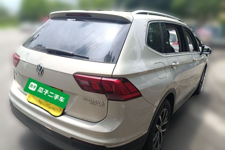 Used Volkswagen Tiguan L 2018 330TSI Automatic Two-Wheel Drive Luxury Edition Rear Right 45 Deg