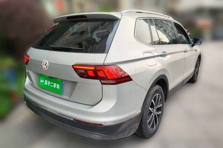 Used Volkswagen Tiguan L 2018 Revised Version 330TSI Automatic Two-Wheel Drive Comfort Edition Rear Right 45 Deg
