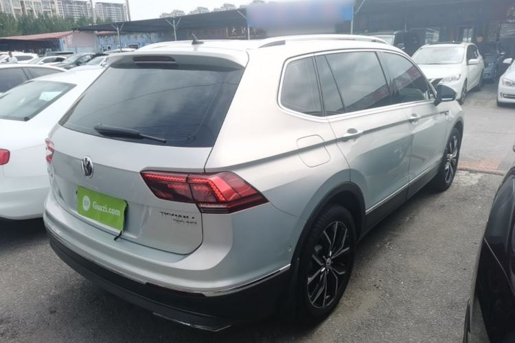 Used Volkswagen Tiguan L 2018 380TSI Automatic All-Wheel Drive Flagship Edition Rear Right 45 Deg