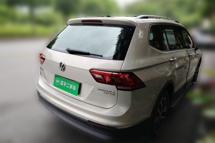 Used Volkswagen Tiguan L 2018 Facelift 330TSI Automatic Two-Wheel Drive Luxury Edition Rear Right 45 Deg