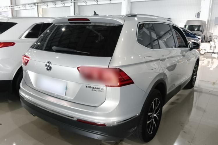 Used Volkswagen Tiguan L 2018 330TSI Automatic Two-Wheel Drive Luxury Edition Rear Right 45 Deg